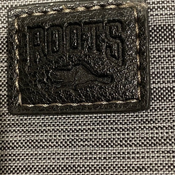 Roots Crossbody Bag - Picture 9 of 12